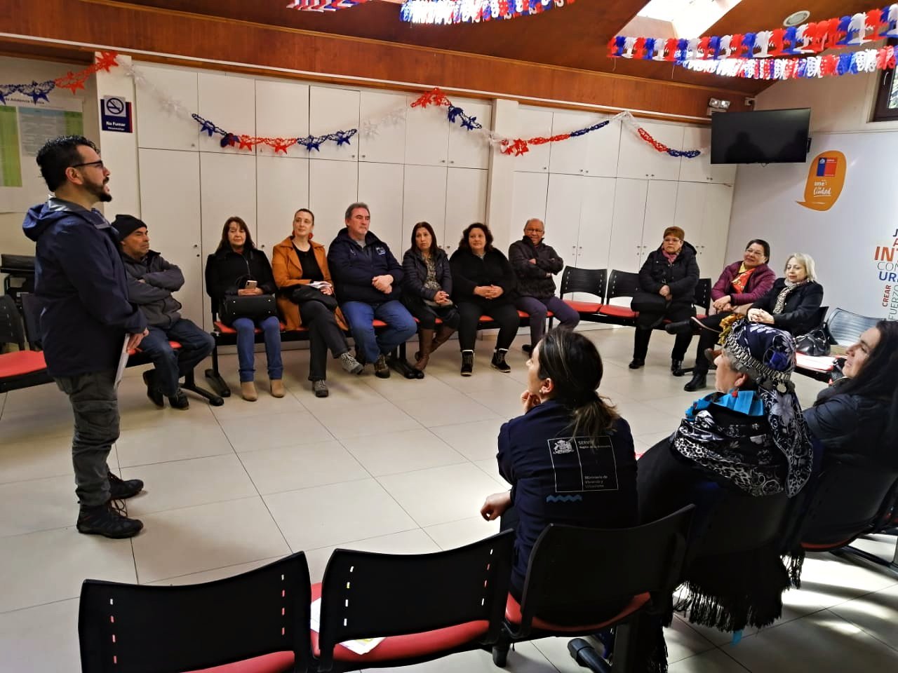 Diego Guerrero presenta proyecto MINVU - Universidades a dirigentes sociales de Valparaíso